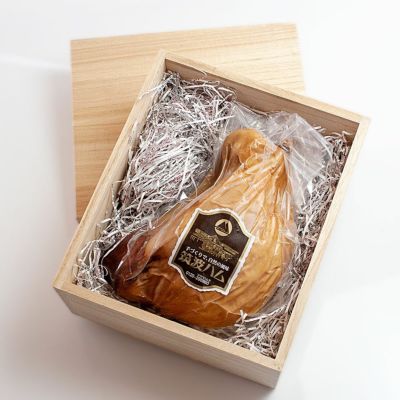 しんたま骨付きハムギフト （桐箱入り）